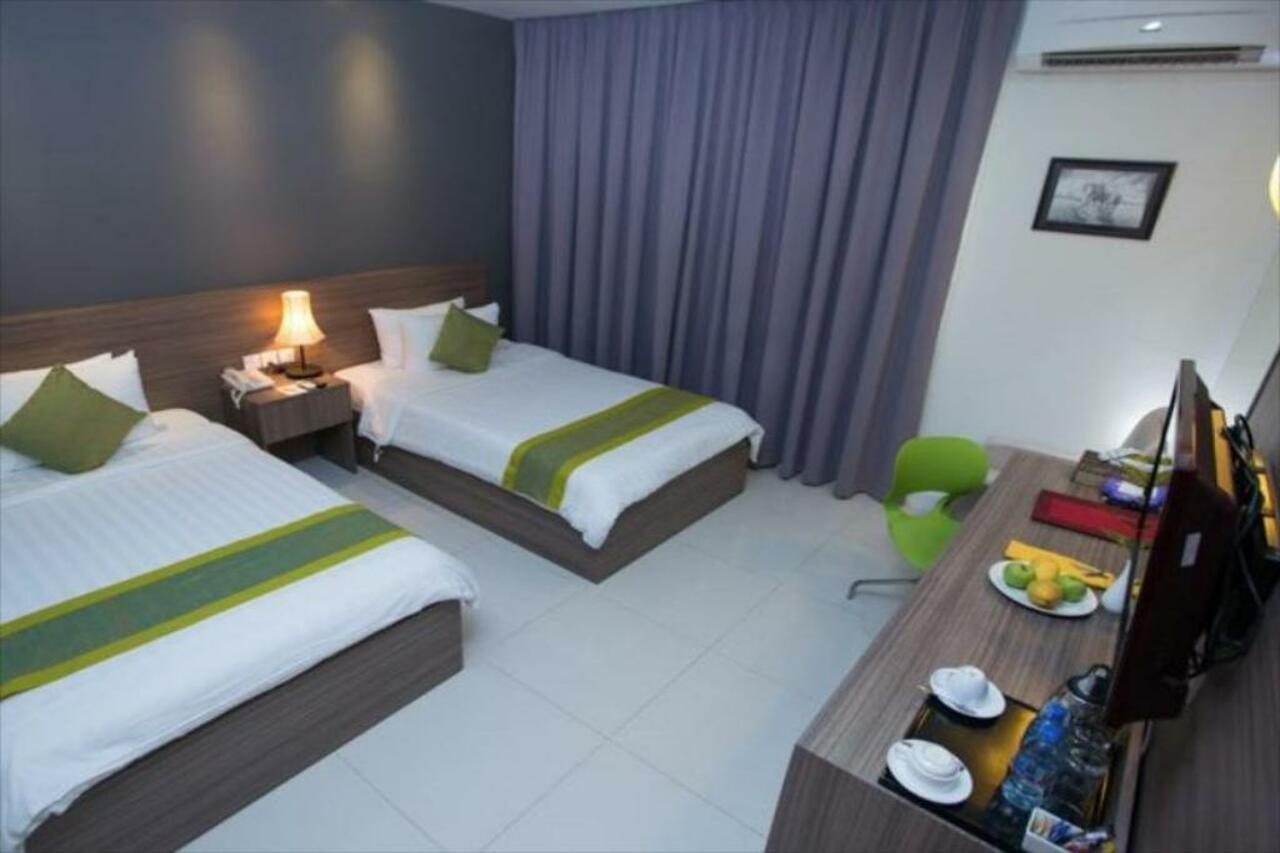 Altos Hotel Phnom Penh Exterior foto